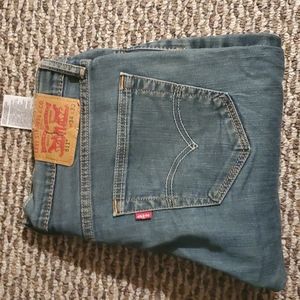 Levis 511s